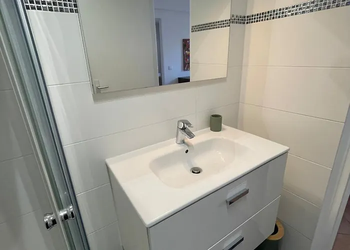 Vue En Plein Centre דירה קאלבי